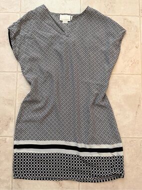 Cynthia Rowley Black & White Geometric V-Neck Mini Dress